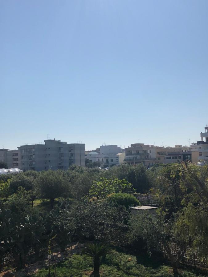 B&B Smile Monopoli Exterior photo